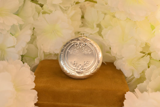 Large Art Nouveau Photo Locket – Silver Plated Metal – Domed Glass – Antique Floral Locket Pendant circa 1900