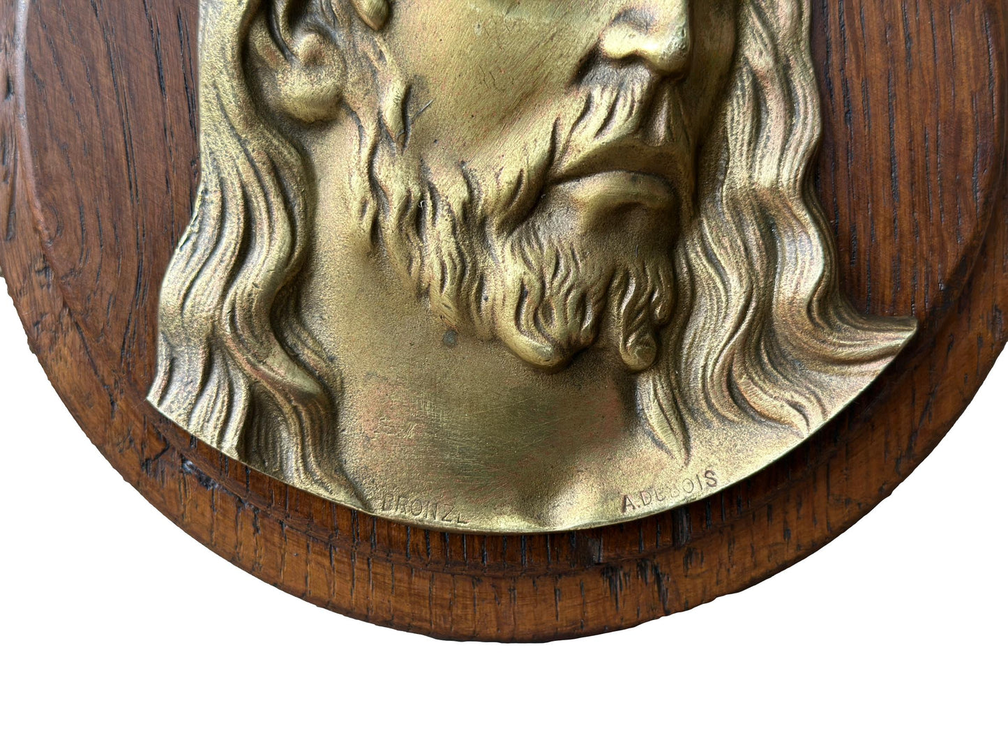 Front View – Stunning antique gilded bronze wall plaque featuring the Holy Face of Jesus Christ, with finely sculpted details.