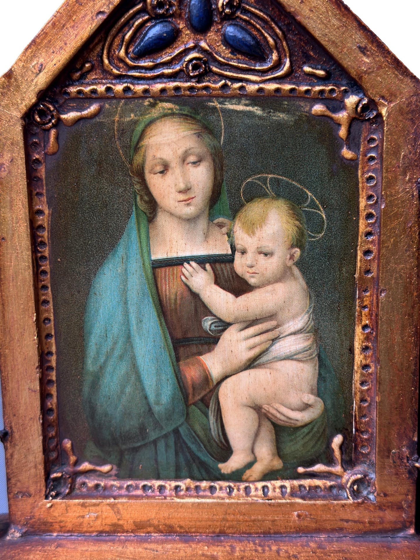 Antique Italian Religious Triptych, Virgin and Child, Gilded Wood – 1930s Florentine Sacred Art