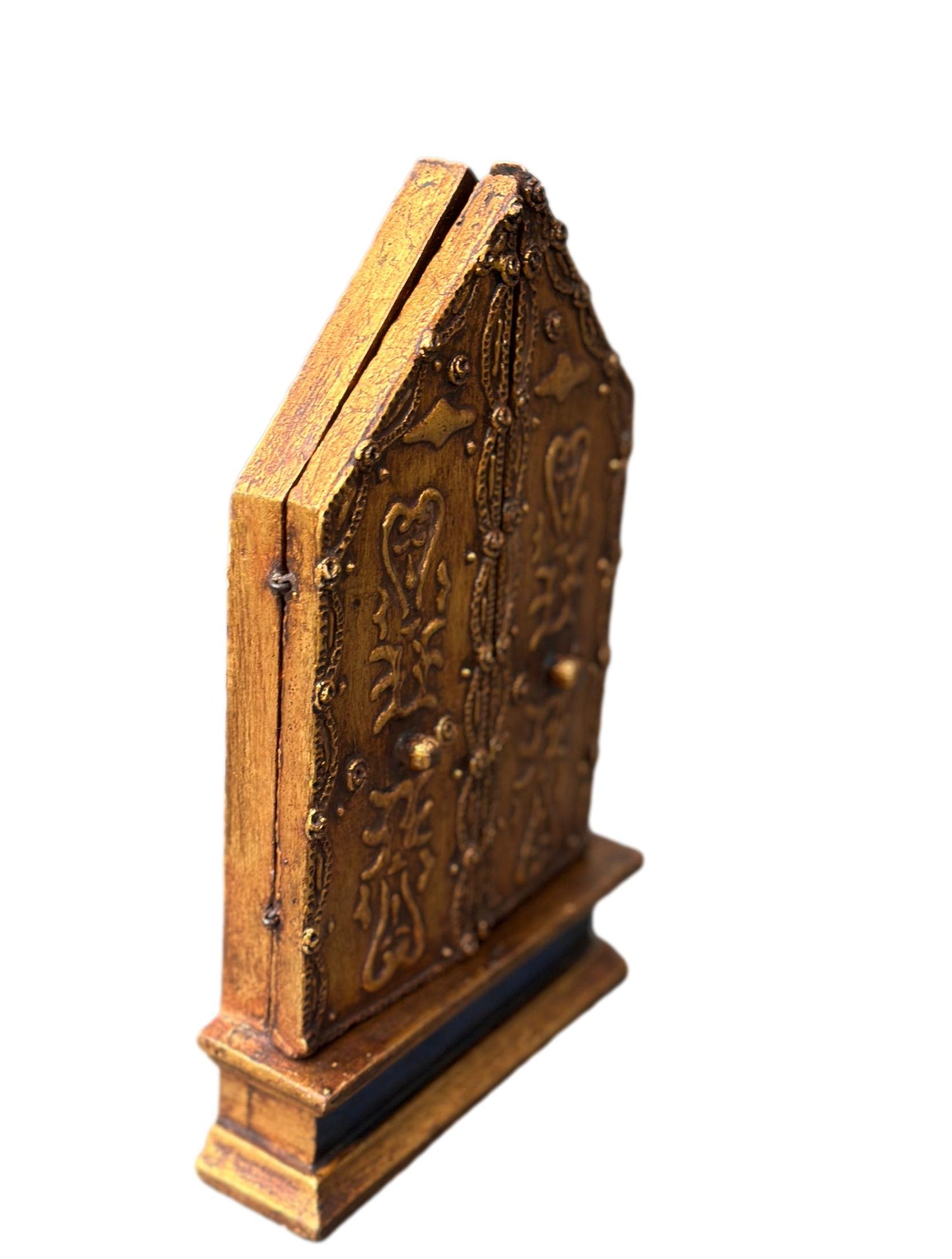 Antique Italian Religious Triptych, Virgin and Child, Gilded Wood – 1930s Florentine Sacred Art