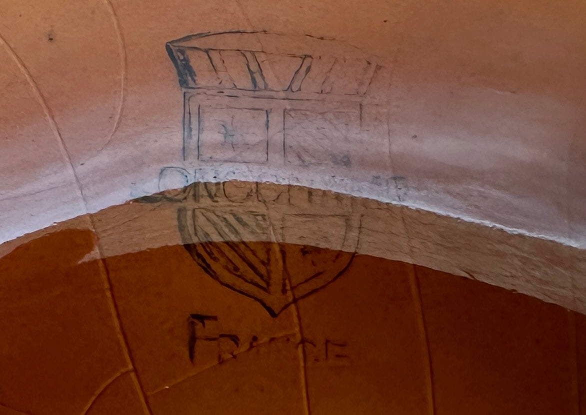 Longchamp Majolica Scalloped Oyster Platter