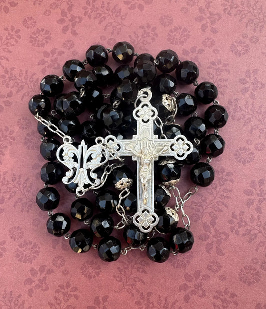 Rare antique French rosary in black pearls and sterling silver - Refined religious jewelry, ideal for prayer or a spiritual collection.