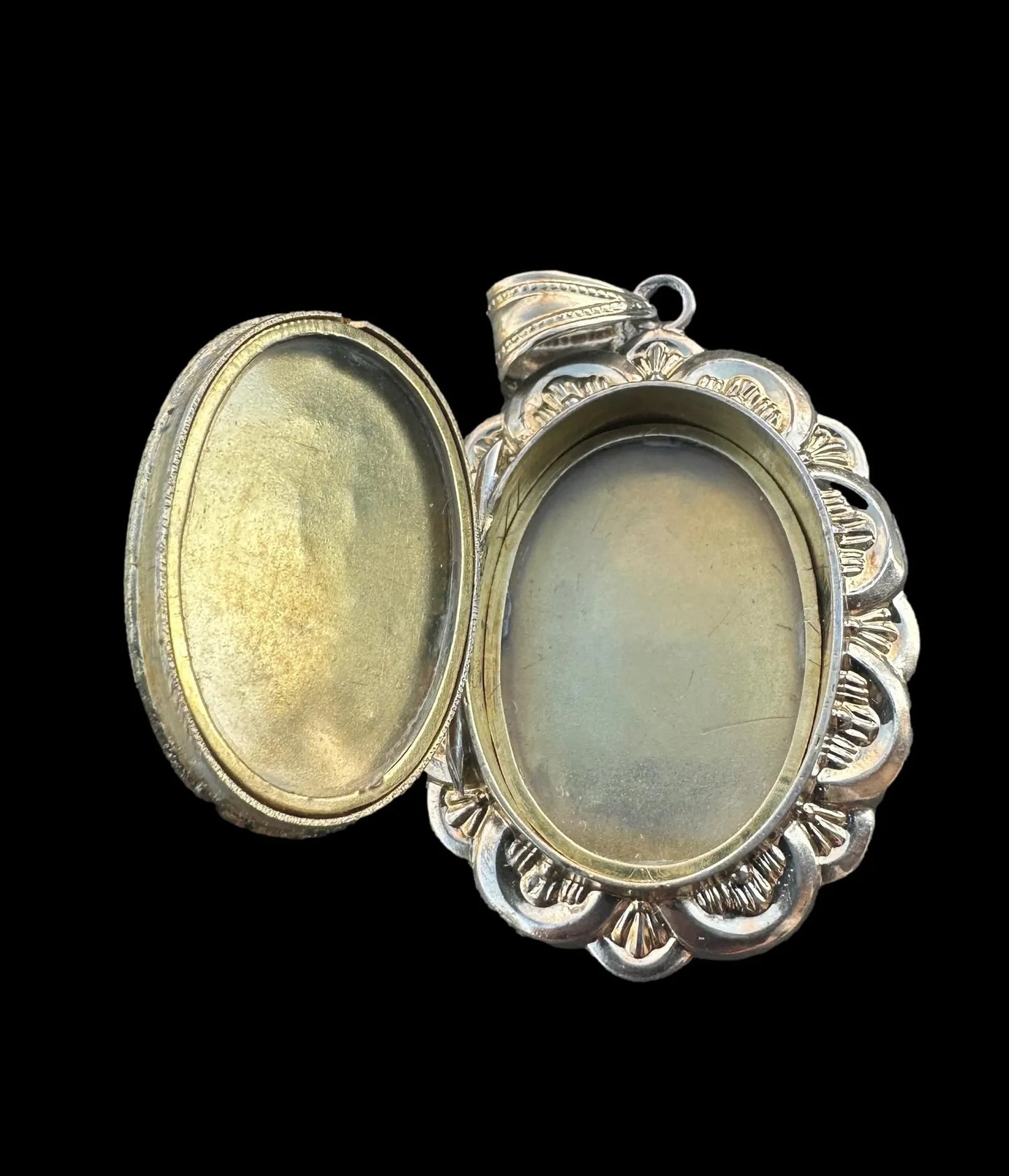 Sterling Silver & Vermeil Photo Locket Pendant Necklace Medallion