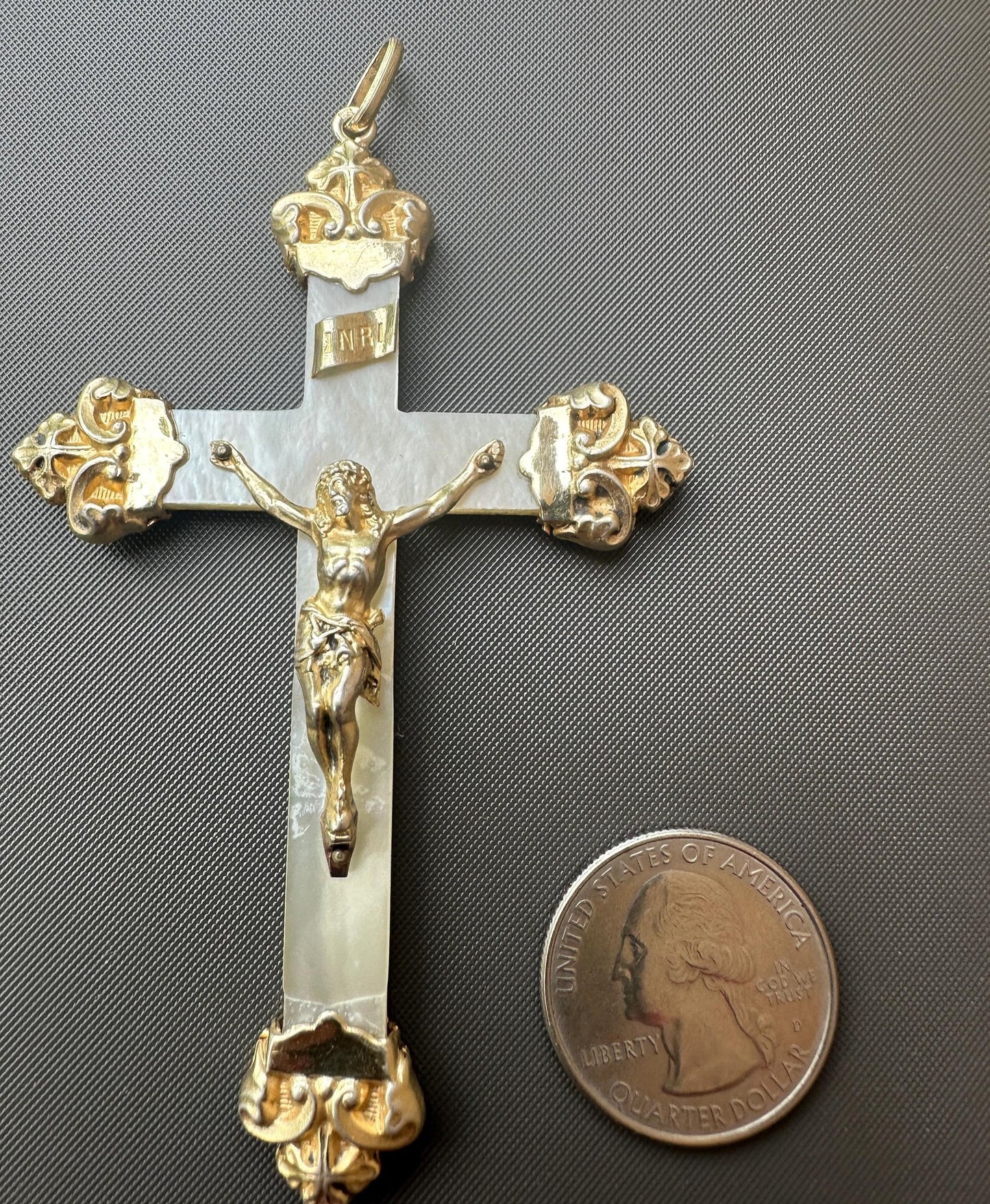 Antique French Crucifix in Vermeil & Mother-of-Pearl – 19th Century Religious Pendant – Fleur-de-Lys Details