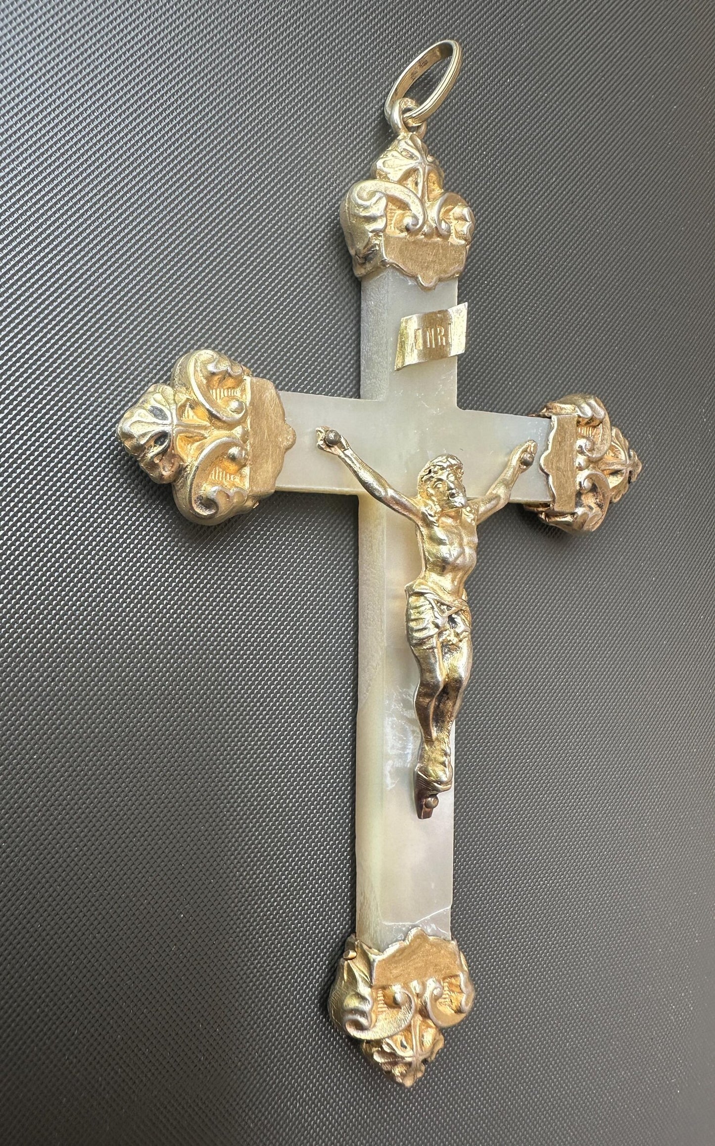 Antique French Crucifix in Vermeil & Mother-of-Pearl – 19th Century Religious Pendant – Fleur-de-Lys Details