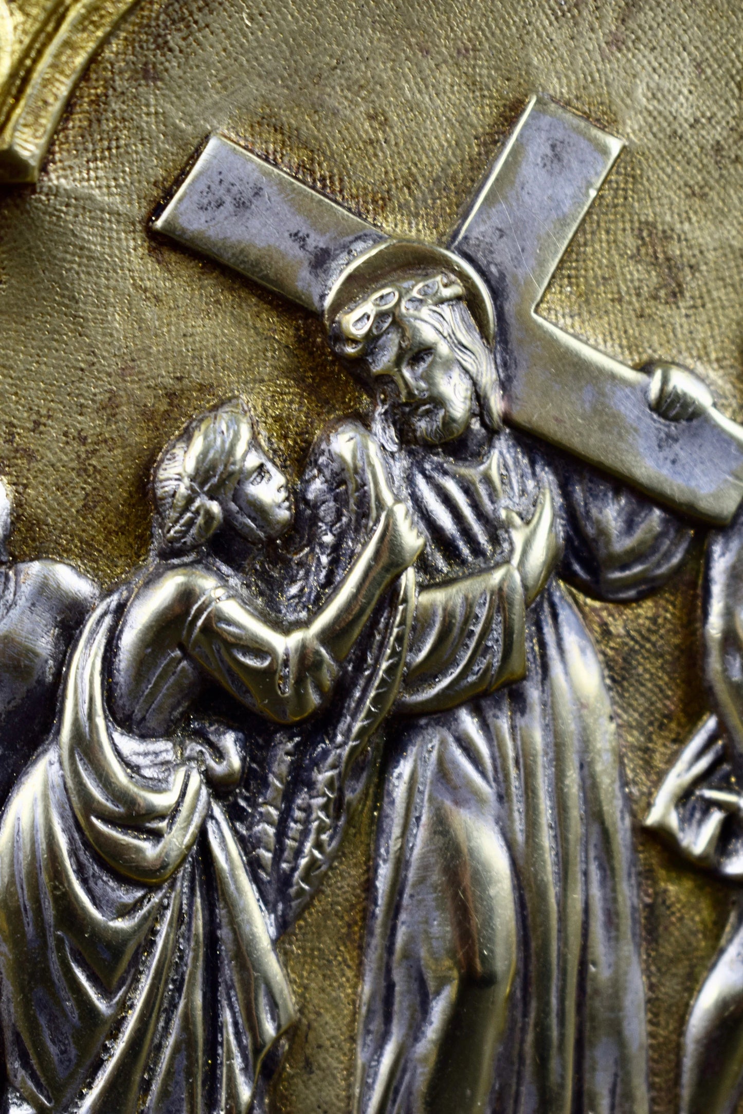 Antique French bronze religious plaque – Jesus meets Saint Veronica, 19th-century Station of the Cross in silver and gilt patina