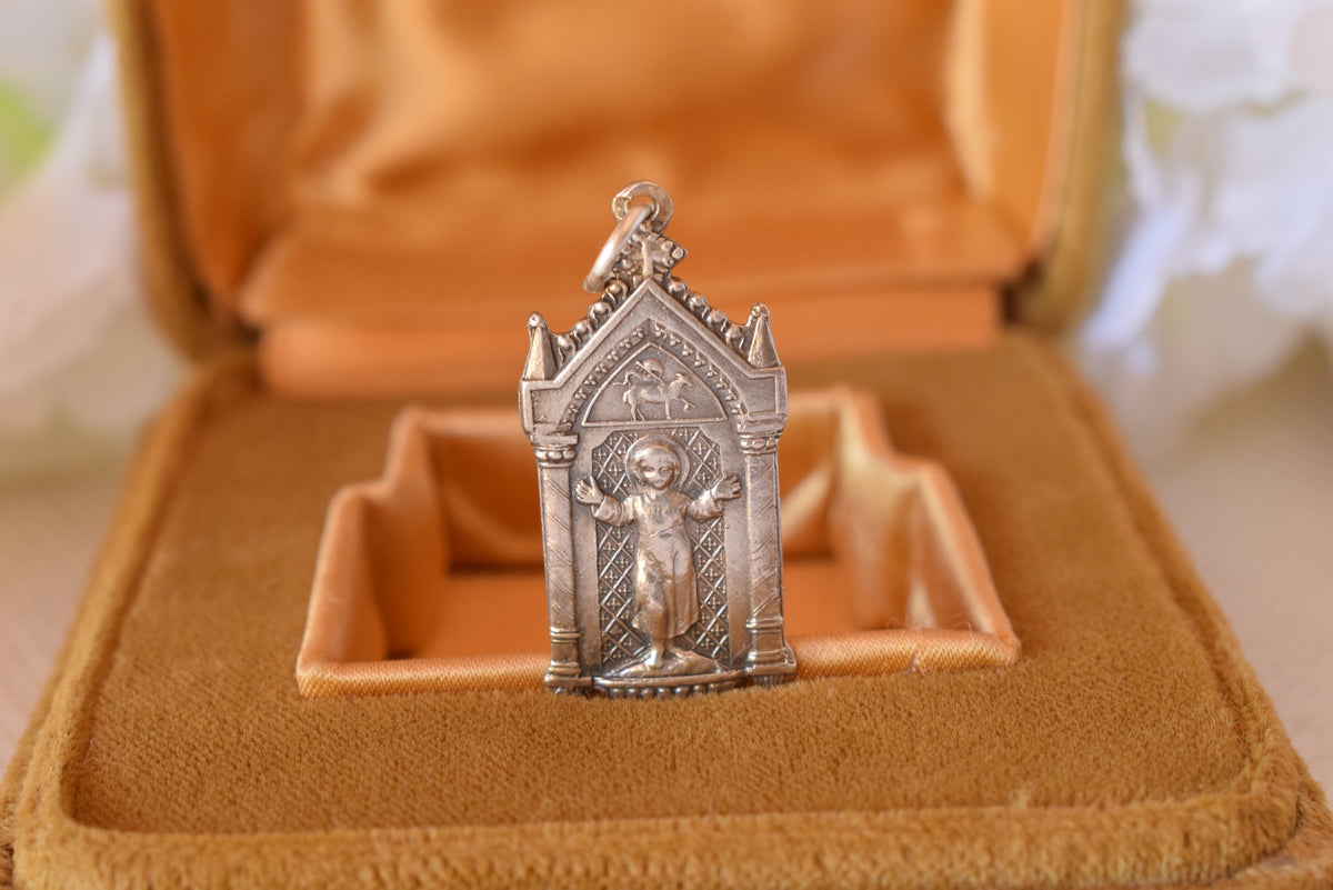 Antique French Silver Religious Medal 1913 – Christ Child & Agnus Dei Gothic Pendant, 800 Silver Communion Medal
