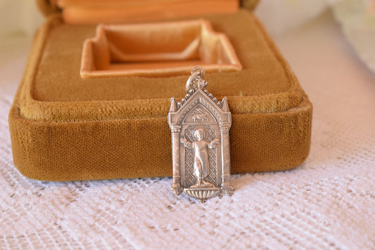Antique French Silver Religious Medal 1913 – Christ Child & Agnus Dei Gothic Pendant, 800 Silver Communion Medal