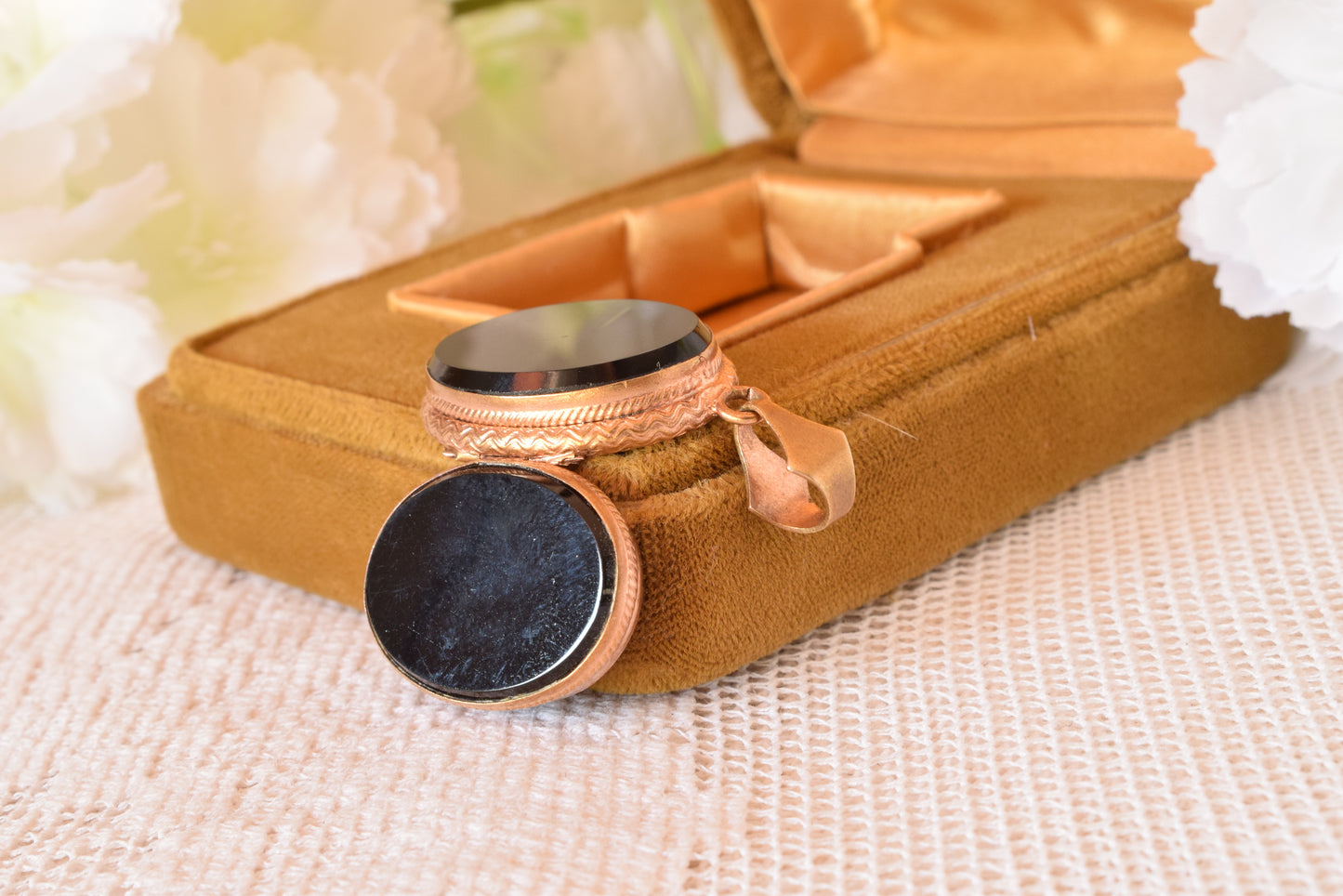 Antique Victorian Oval Locket Pendant, Gold Filled Black Cabochon, 1880s-1900s Mourning Style Jewelry, Photo Locket Necklace