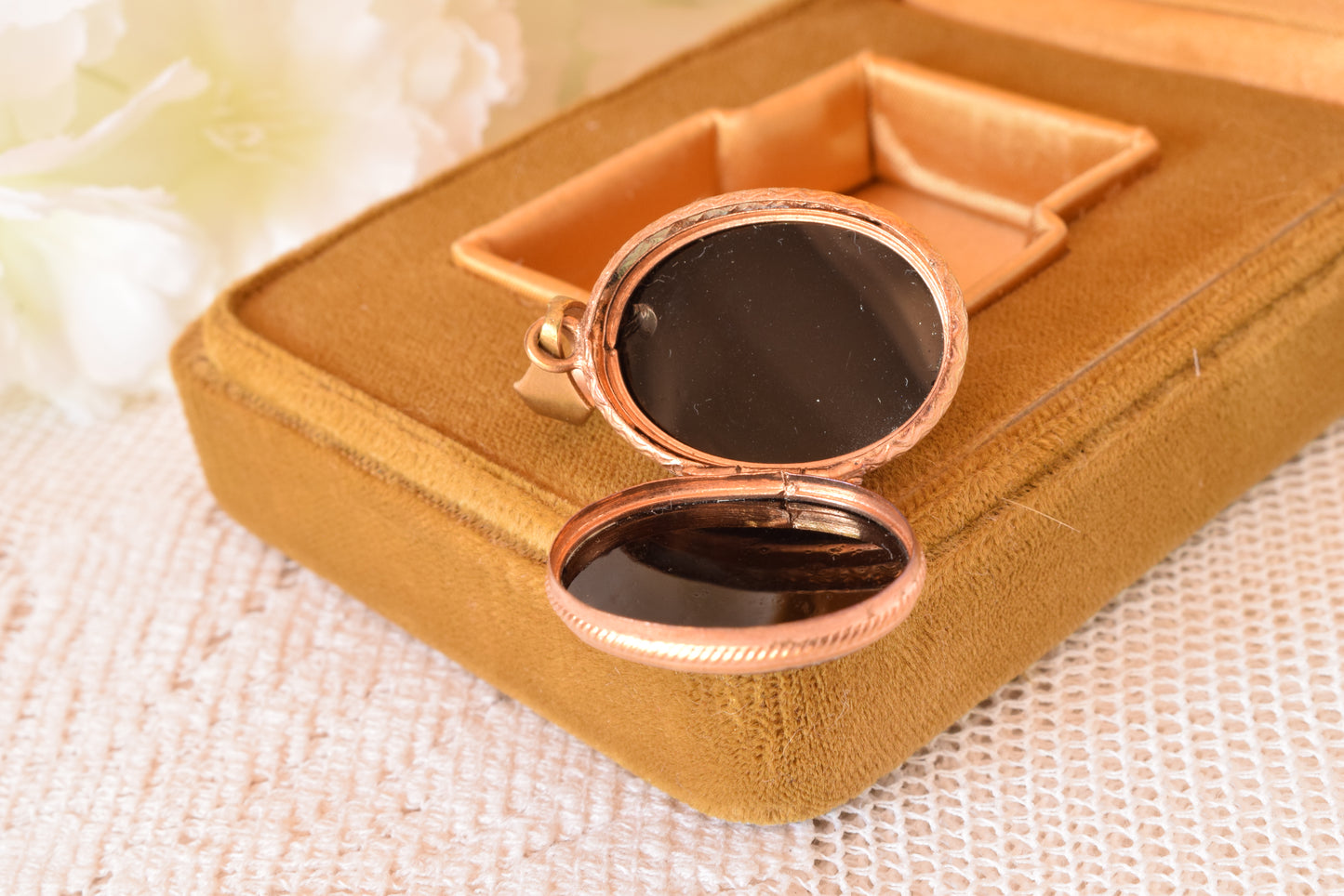 Antique Victorian Oval Locket Pendant, Gold Filled Black Cabochon, 1880s-1900s Mourning Style Jewelry, Photo Locket Necklace