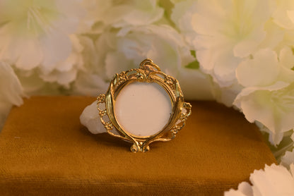 Antique Art Nouveau Photo Locket – Gilt Metal – Circa 1900 – Domed Glass