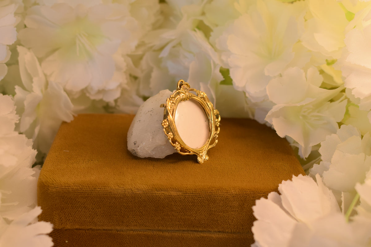 Antique Art Nouveau Photo Locket – Gilt Metal – Circa 1900 – Domed Glass