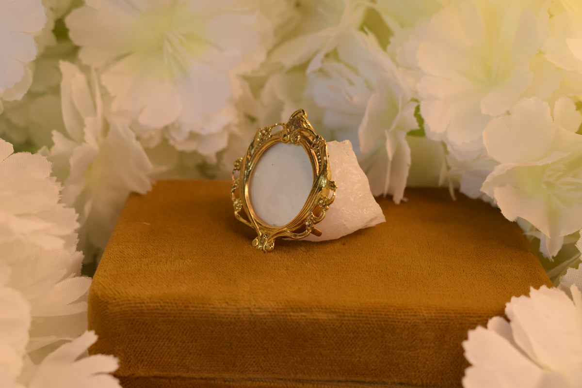 Antique Art Nouveau Photo Locket – Gilt Metal – Circa 1900 – Domed Glass