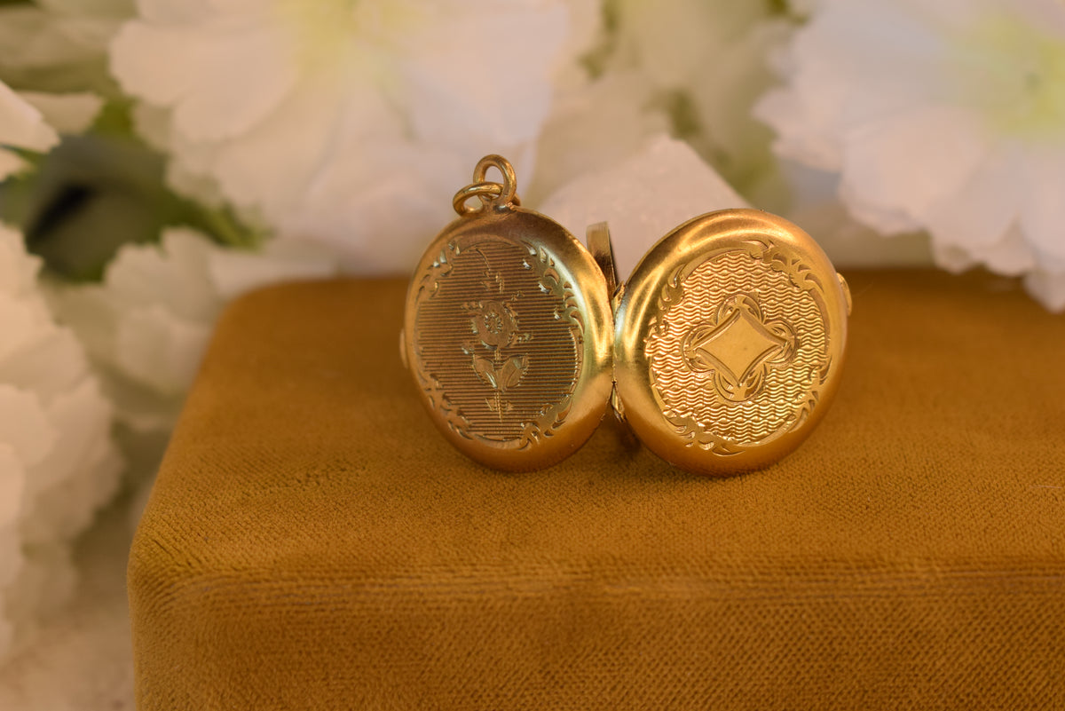 Antique Vermeil Photo Locket – Gold Gilt Silver Picture Pendant – French Weevil Hallmark – Victorian Edwardian Locket