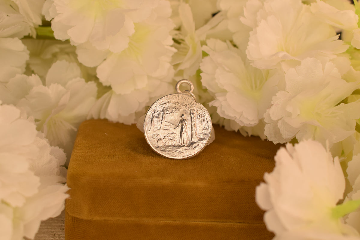 Antique French Joan of Arc Medal – Signed BARGAS – Silver-Plated Bronze – Late 19th / Early 20th Century