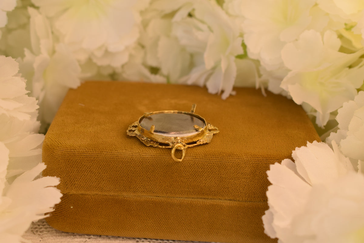 Antique Art Nouveau Photo Locket – Gilt Metal – Circa 1900 – Domed Glass