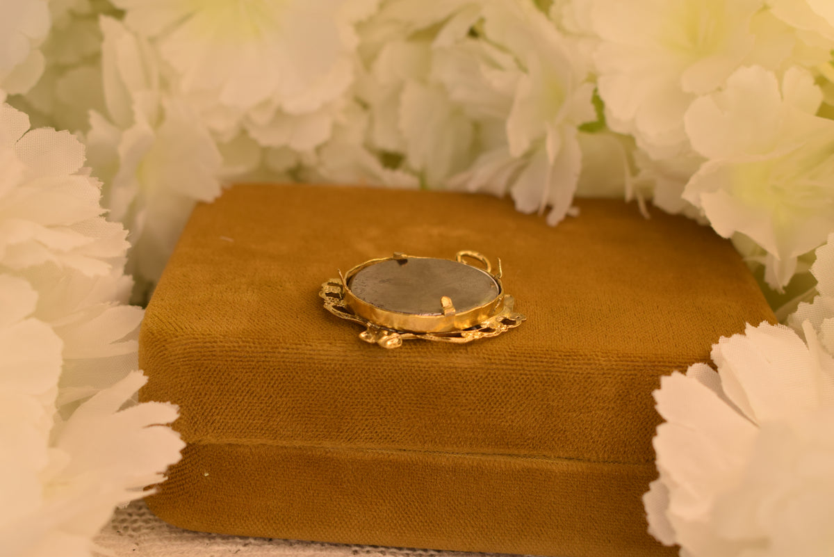 Antique Art Nouveau Photo Locket – Gilt Metal – Circa 1900 – Domed Glass