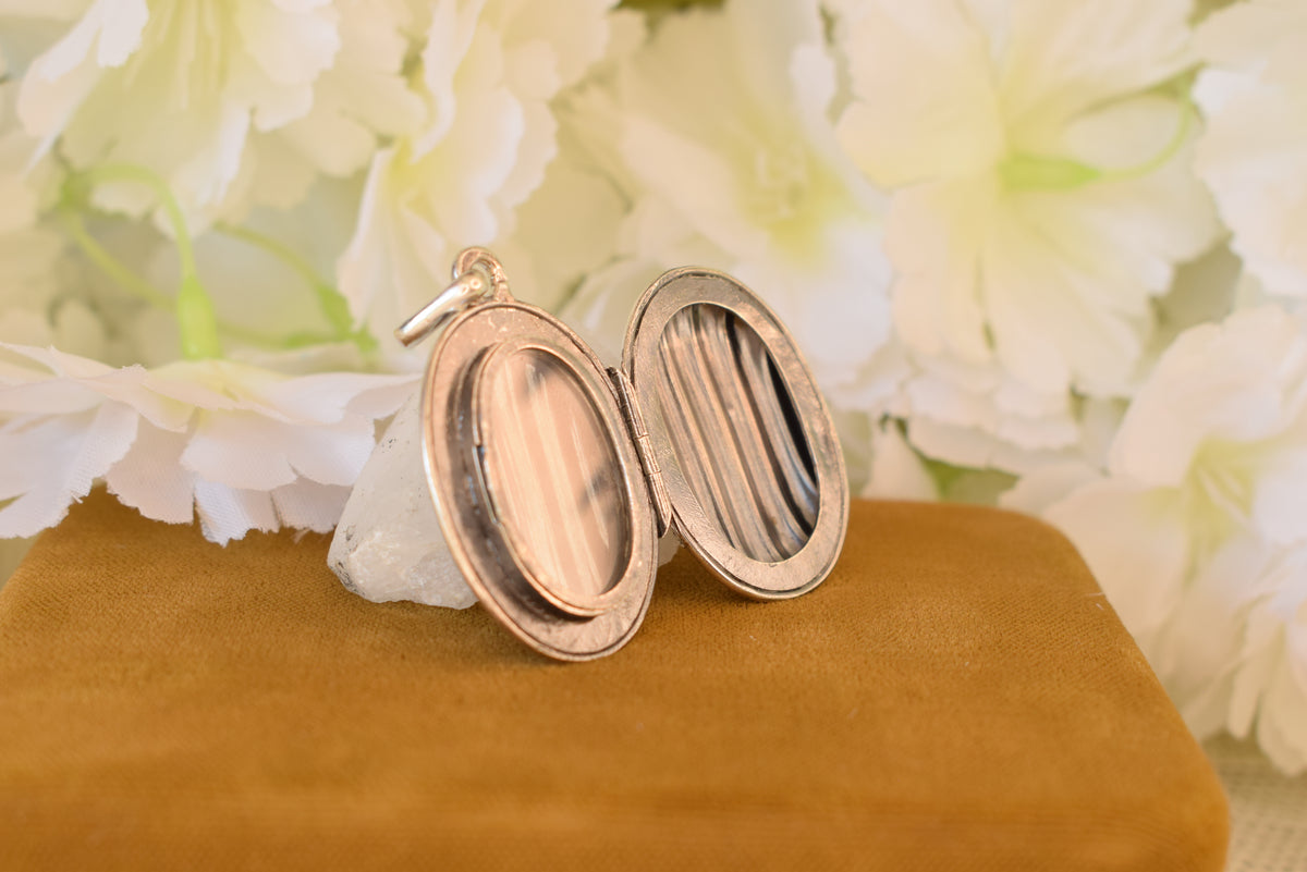 Antique 19th Century Sterling Silver Photo Locket – Oval Silver Pendant – Removable Glass – French Antique Jewelry