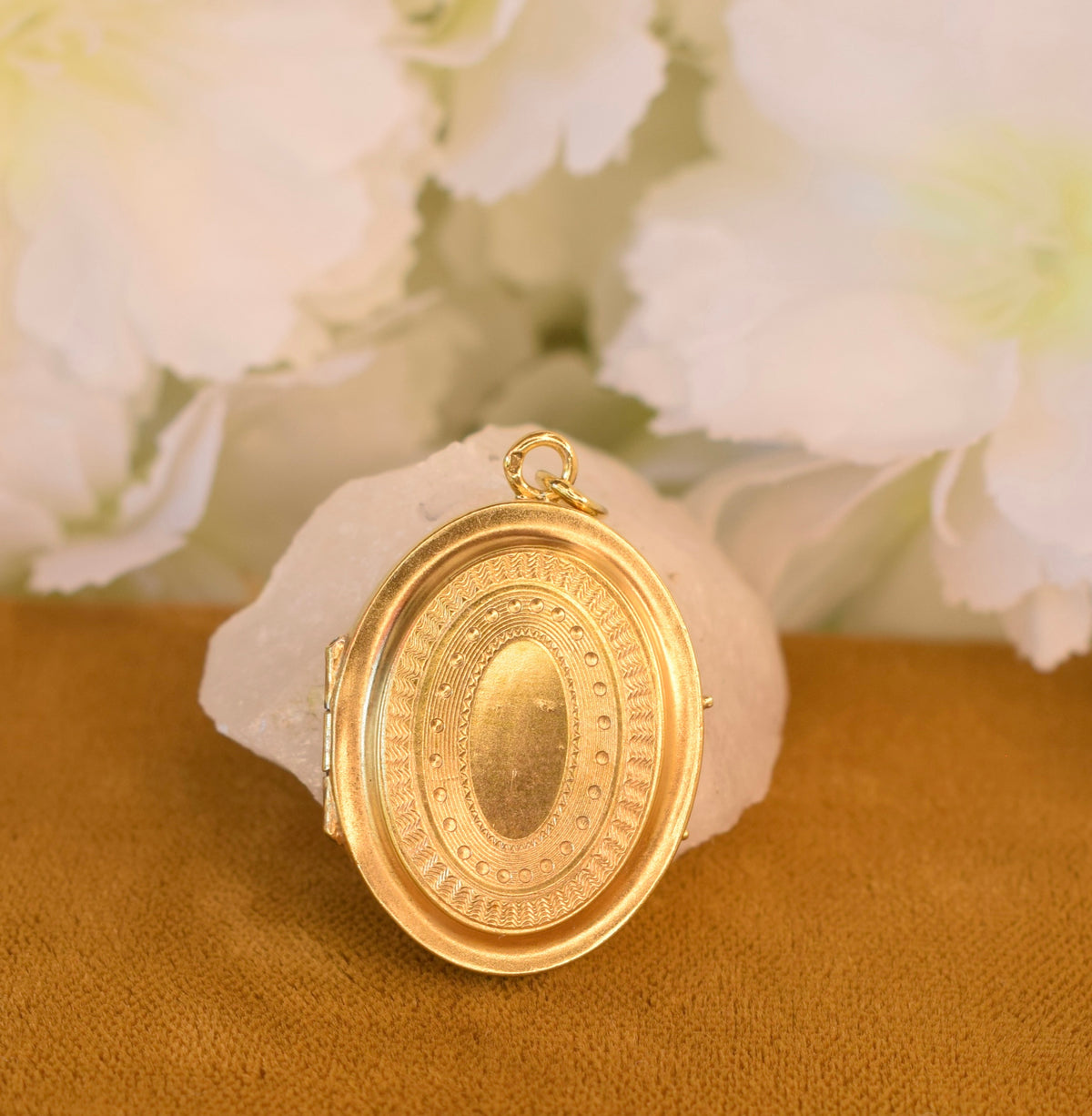 Antique 19th Century Gold Plated Sterling Silver Locket – Oval Photo Locket – Victorian Keepsake Pendant