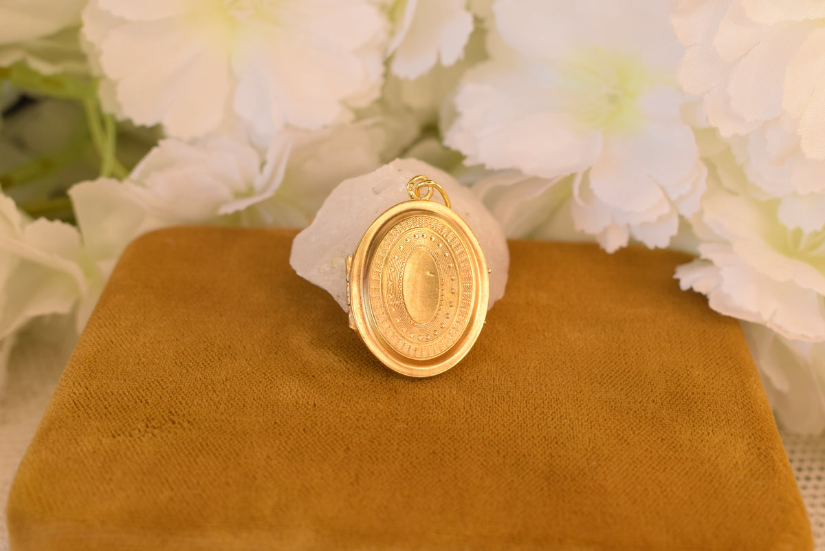 Antique 19th Century Gold Plated Sterling Silver Locket – Oval Photo Locket – Victorian Keepsake Pendant
