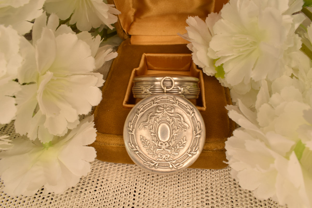 Antique French Sterling Silver Pendant Box, Vermeil Interior, Laurel Wreath, Belle Époque Locket Pill Box, Engravable Cartouche, 35mm