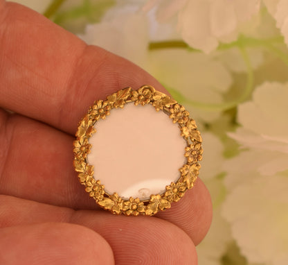 Antique Art Nouveau Vermeil Photo Locket – Gold-Plated Silver – Floral Design – Circa 1900