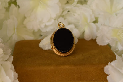 Antique 19th Century Black Onyx Locket – Gilt Brass Oval Photo Locket – Victorian Keepsake Pendant