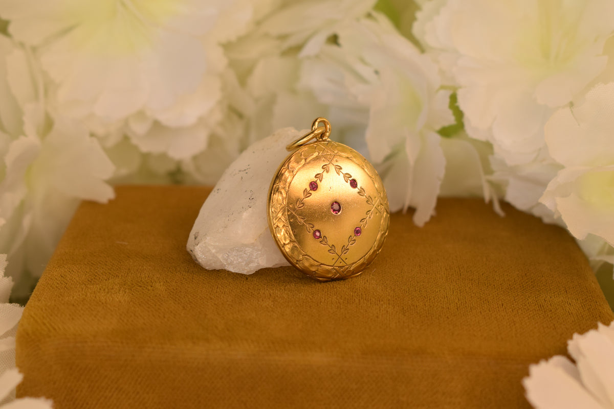 Antique Art Nouveau Photo Locket c.1900–1910 – Gold Plated – Ruby Red Stones