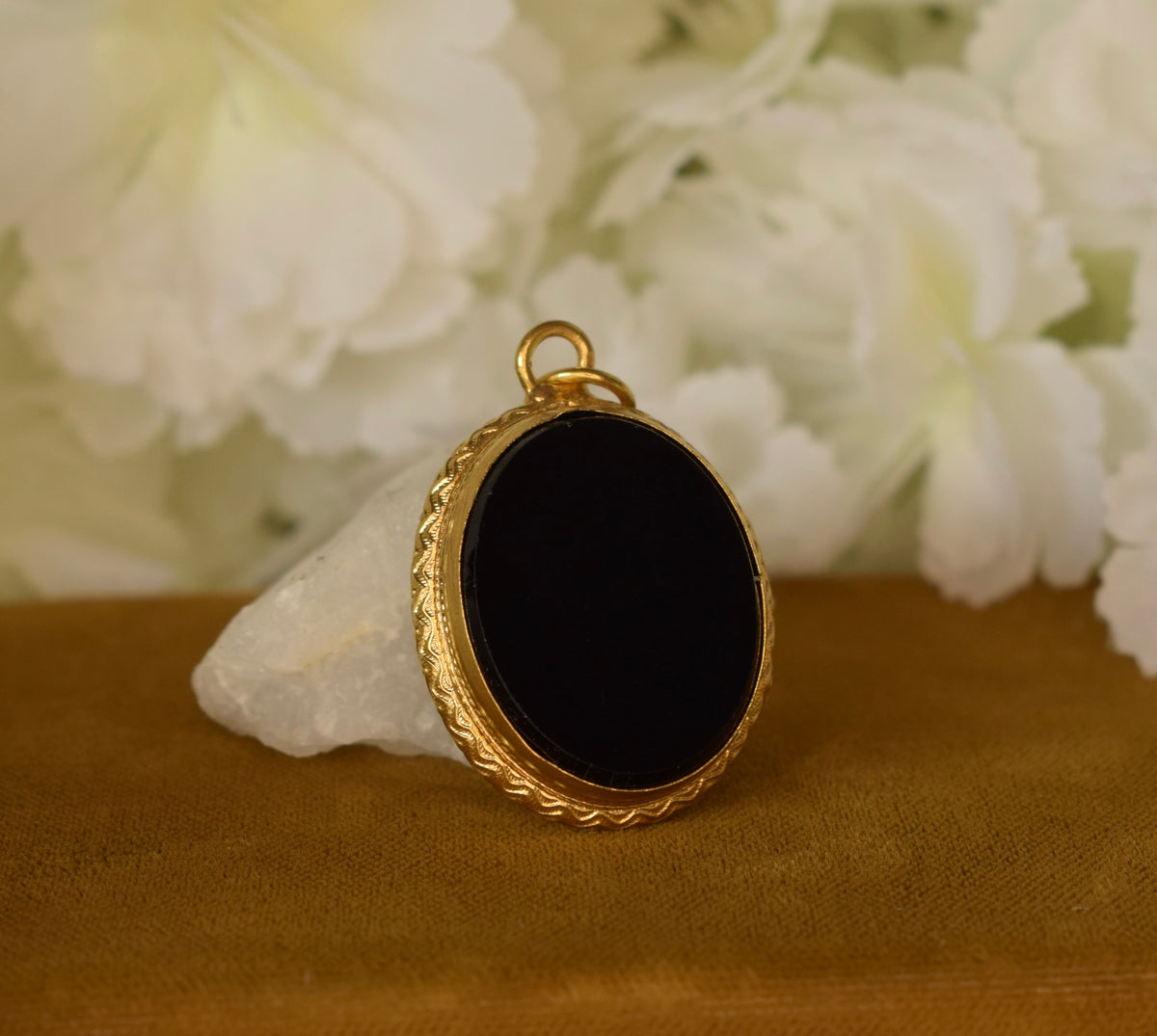 Antique 19th Century Black Onyx Locket – Gilt Brass Oval Photo Locket – Victorian Keepsake Pendant