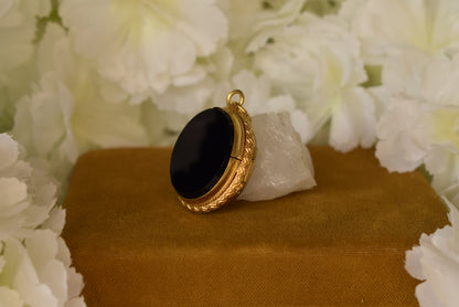 Antique 19th Century Black Onyx Locket – Gilt Brass Oval Photo Locket – Victorian Keepsake Pendant