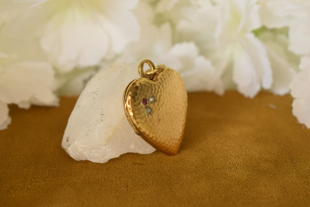 Antique French ORIA Gold Filled Heart Locket – Photo Locket – Clover Motif – Vintage Pendant