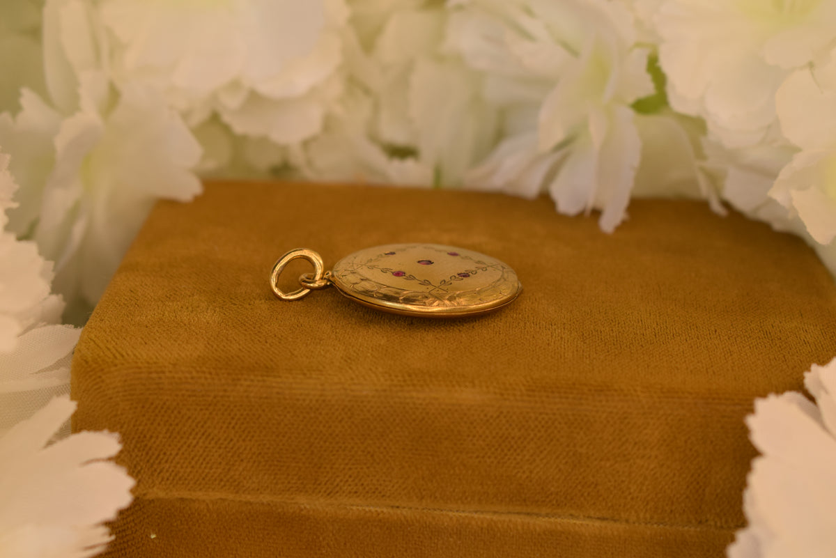Antique Art Nouveau Photo Locket c.1900–1910 – Gold Plated – Ruby Red Stones