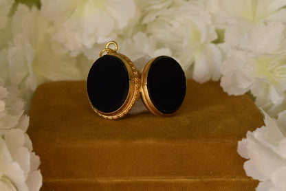 Antique 19th Century Black Onyx Locket – Gilt Brass Oval Photo Locket – Victorian Keepsake Pendant