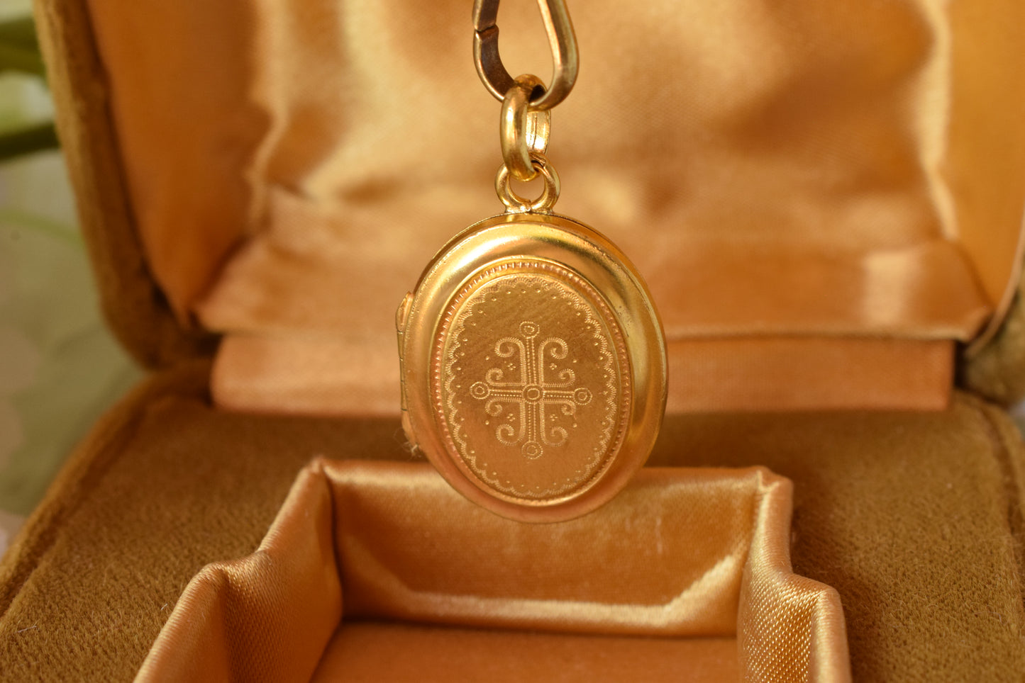 Antique Victorian Oval Locket, 24k Gold Plated, Engraved Cross Pendant, Photo Locket with Removable Glass, 1880s Keepsake