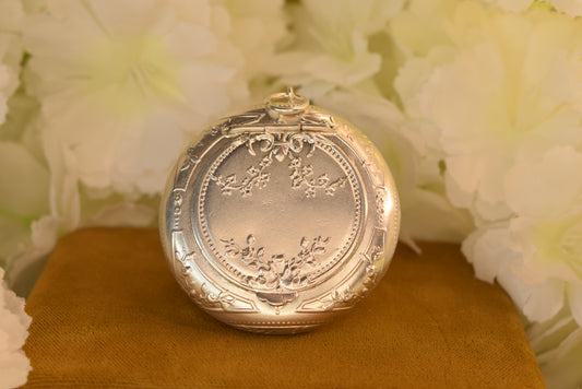 Large Art Nouveau Photo Locket – Silver Plated Metal – Domed Glass – Antique Floral Locket Pendant circa 1900