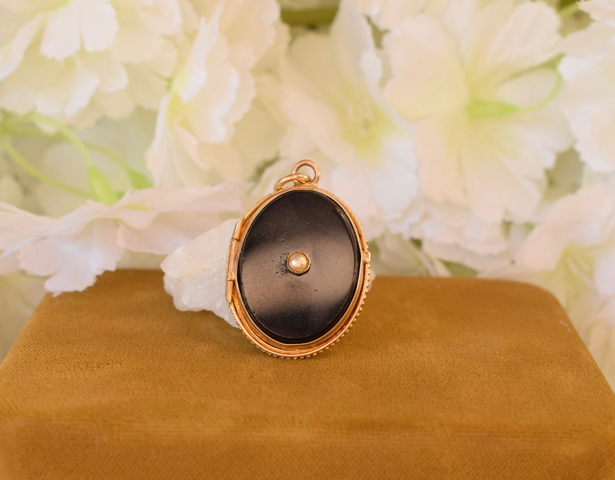 Antique 19th Century Black Onyx Pearl Locket – Gold Plated Brass Photo Locket – Victorian Keepsake Pendant