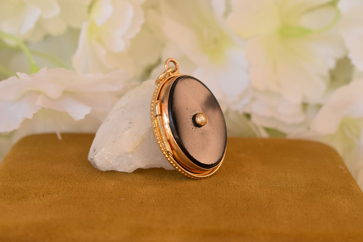 Antique 19th Century Black Onyx Pearl Locket – Gold Plated Brass Photo Locket – Victorian Keepsake Pendant