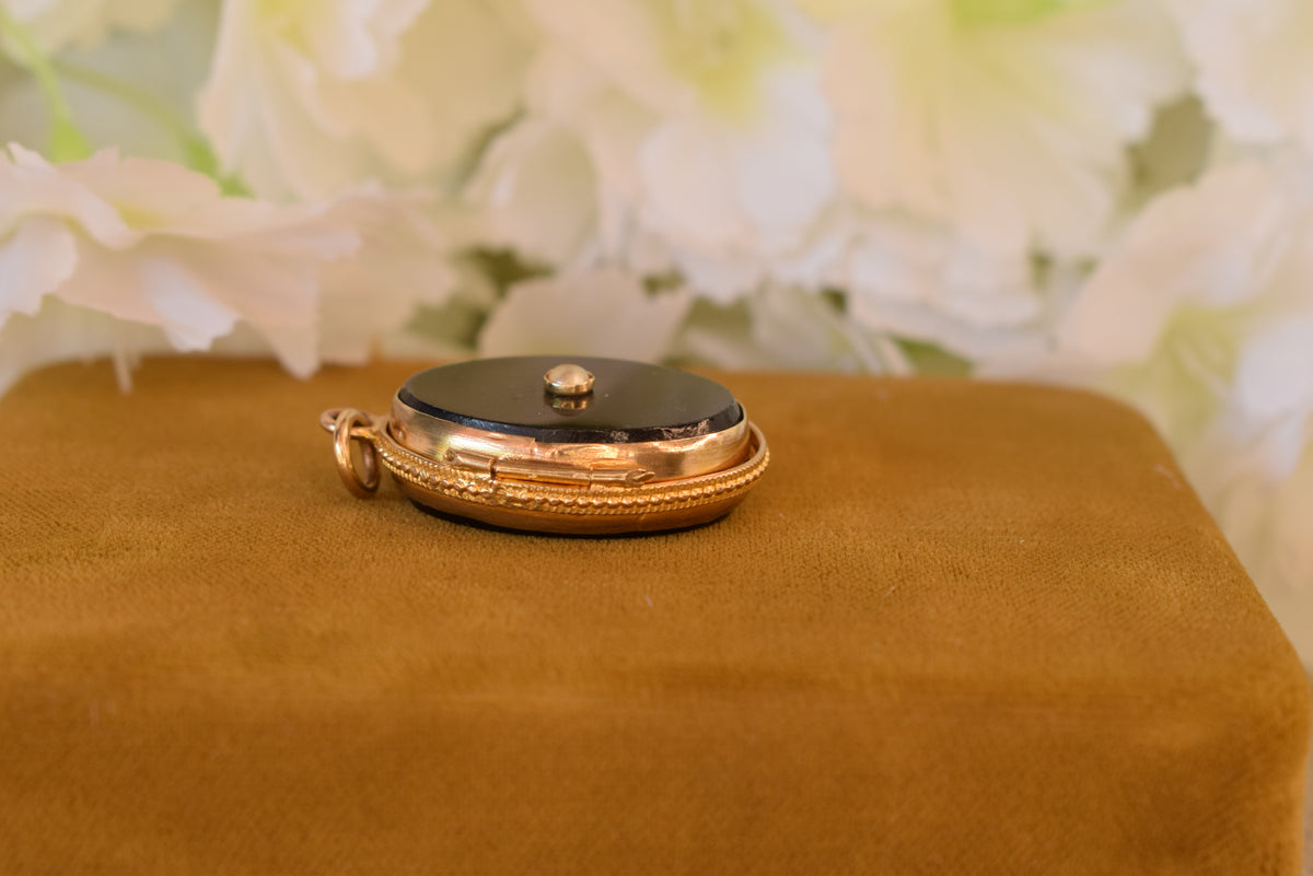 Antique 19th Century Black Onyx Pearl Locket – Gold Plated Brass Photo Locket – Victorian Keepsake Pendant