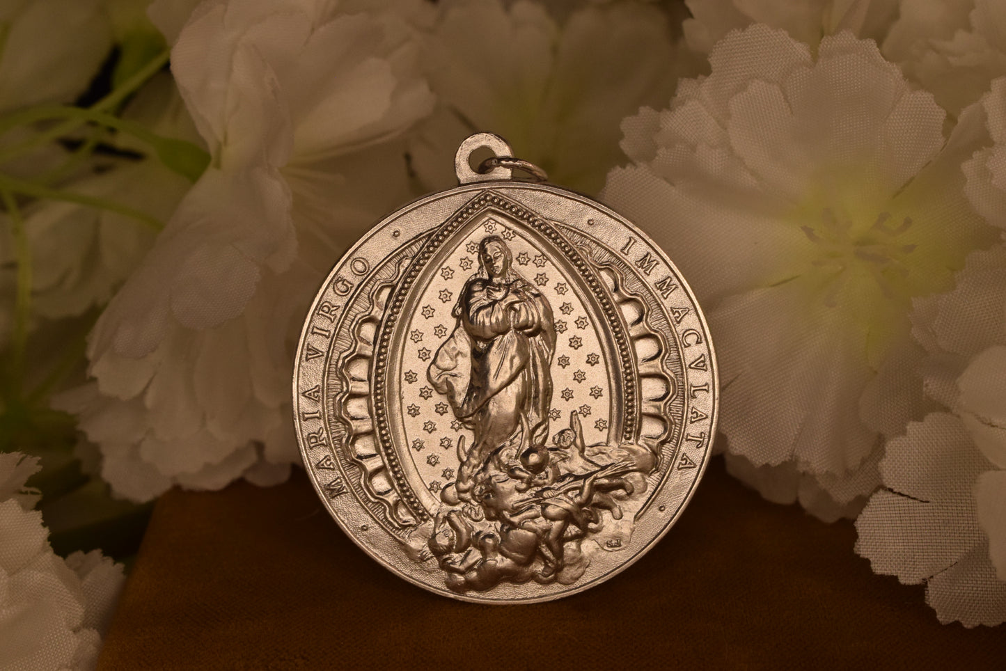 Antique Silvered Bronze Immaculate Virgin Mary Medal – Religious Pendant Gothic Revival Late 19th Early 20th Century – Maria Virgo Immaculata