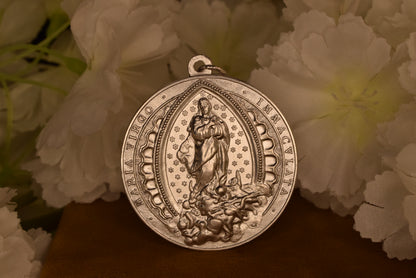 Antique Silvered Bronze Immaculate Virgin Mary Medal – Religious Pendant Gothic Revival Late 19th Early 20th Century – Maria Virgo Immaculata