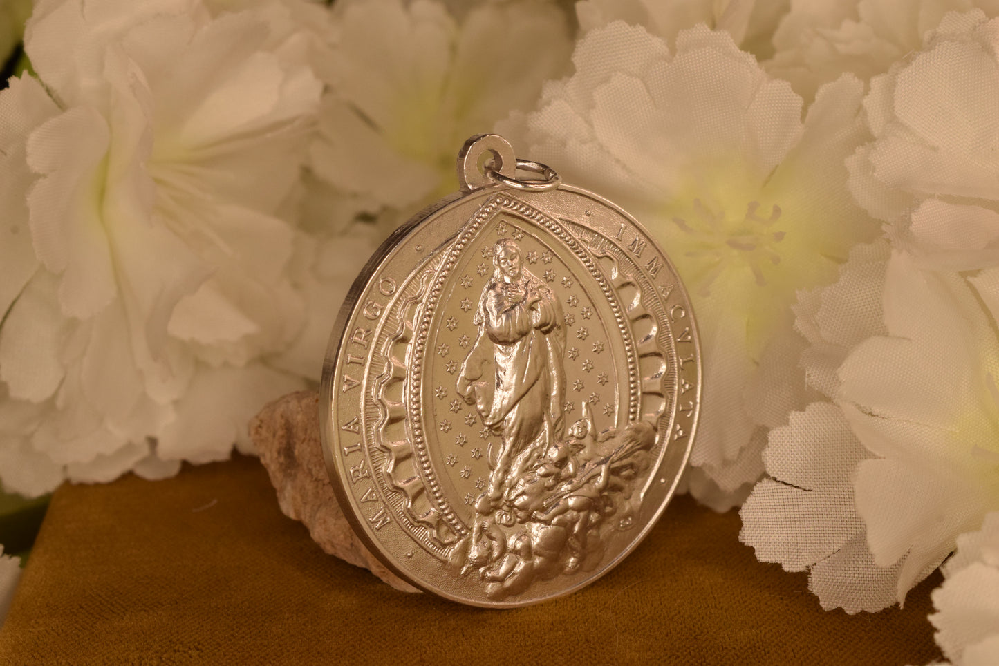 Antique Silvered Bronze Immaculate Virgin Mary Medal – Religious Pendant Gothic Revival Late 19th Early 20th Century – Maria Virgo Immaculata
