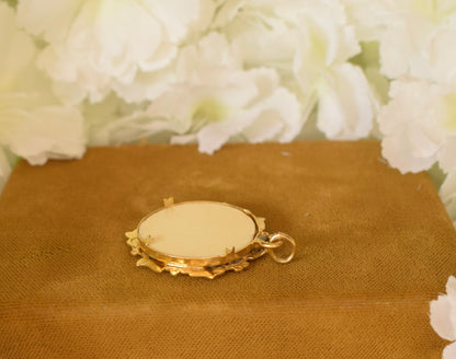 Antique Art Nouveau Photo Locket c.1900 – Gold Plated Brass – Ivy Leaf Design – Domed Glass & Bone Back – French Pendant