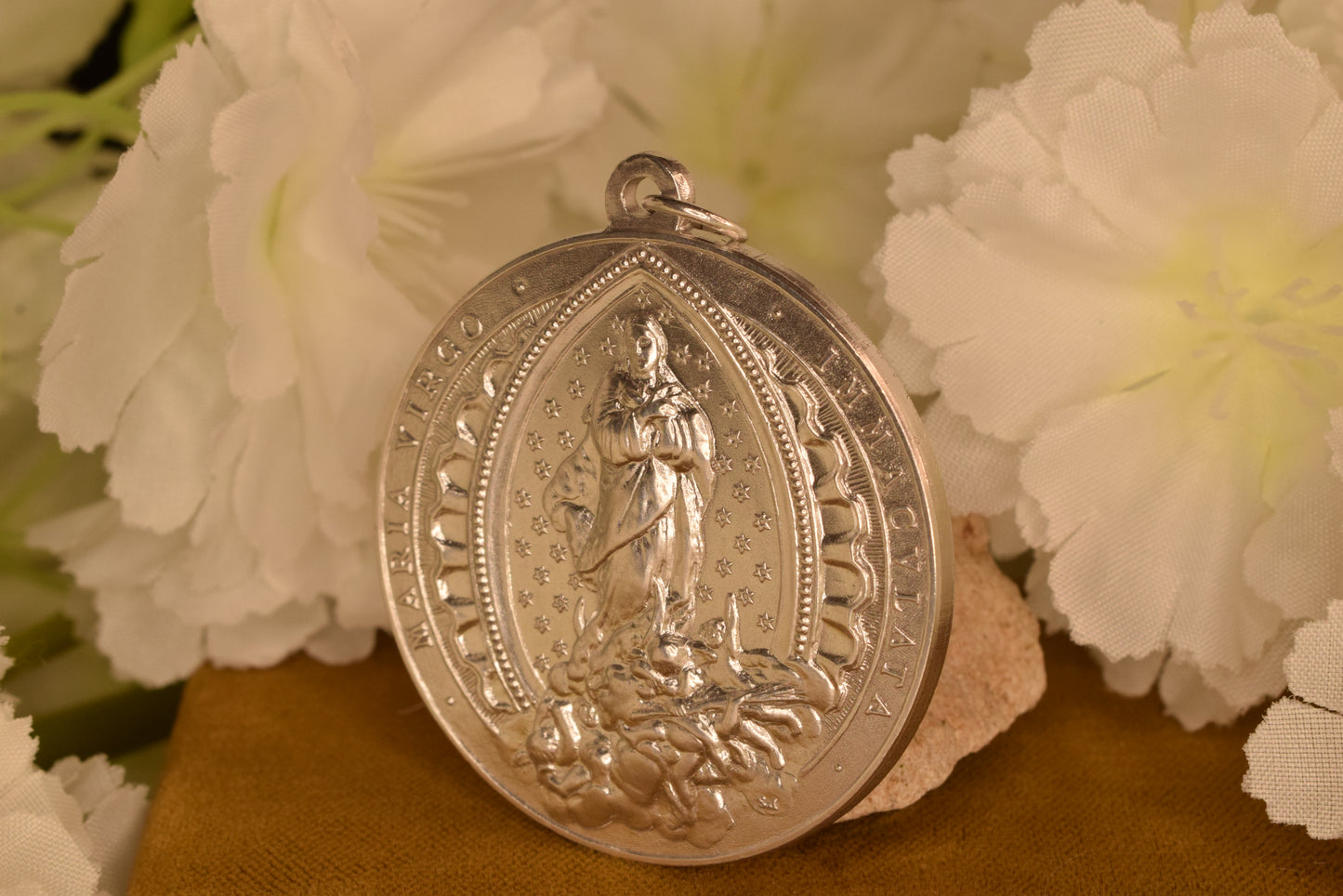 Antique Silvered Bronze Immaculate Virgin Mary Medal – Religious Pendant Gothic Revival Late 19th Early 20th Century – Maria Virgo Immaculata