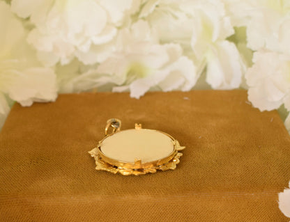 Antique Art Nouveau Photo Locket c.1900 – Gold Plated Brass – Ivy Leaf Design – Domed Glass & Bone Back – French Pendant