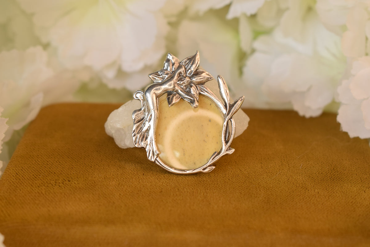 Antique Art Nouveau Sterling Silver 925 Photo Locket Pendant, Floral Design, Glass and Bone Back, C.1900