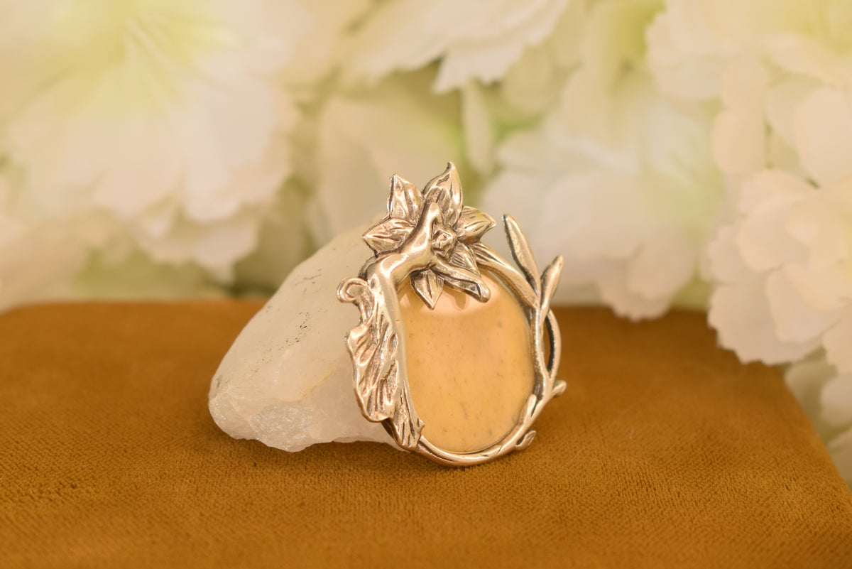 Antique Art Nouveau Sterling Silver 925 Photo Locket Pendant, Floral Design, Glass and Bone Back, C.1900