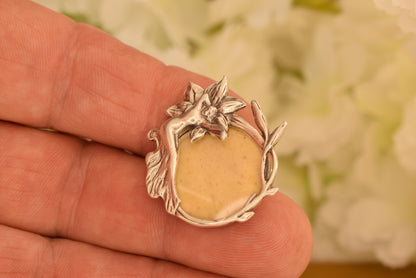 Antique Art Nouveau Sterling Silver 925 Photo Locket Pendant, Floral Design, Glass and Bone Back, C.1900