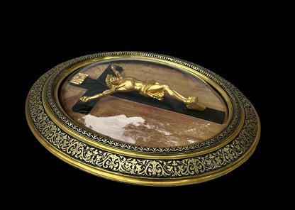 Exceptional Napoleon III Oval Religious Frame – Gold Leaf Christ & Original Domed Glass (c. 1880)