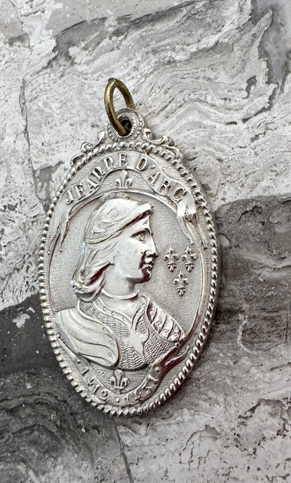 BEAUTIFUL silver-plated Saint Joan of Arc Pendant