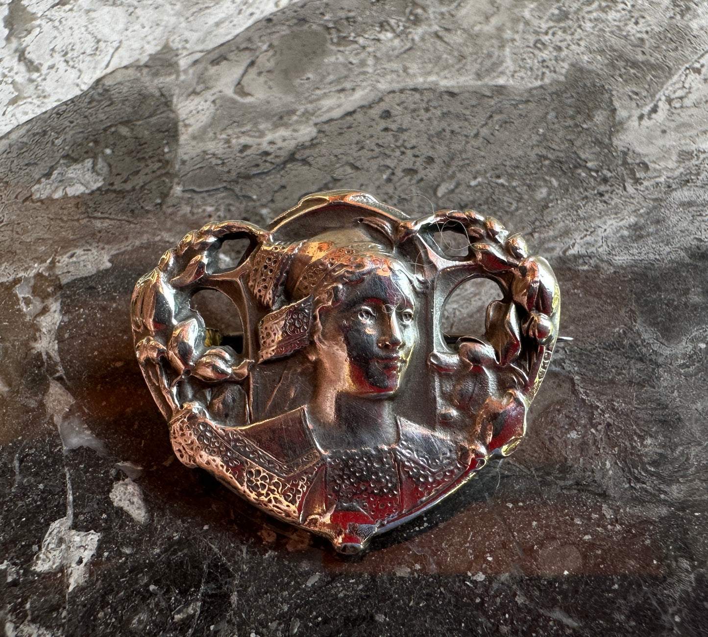 Art Nouveau Sterling silver brooch Breton woman Côtes d'Armor